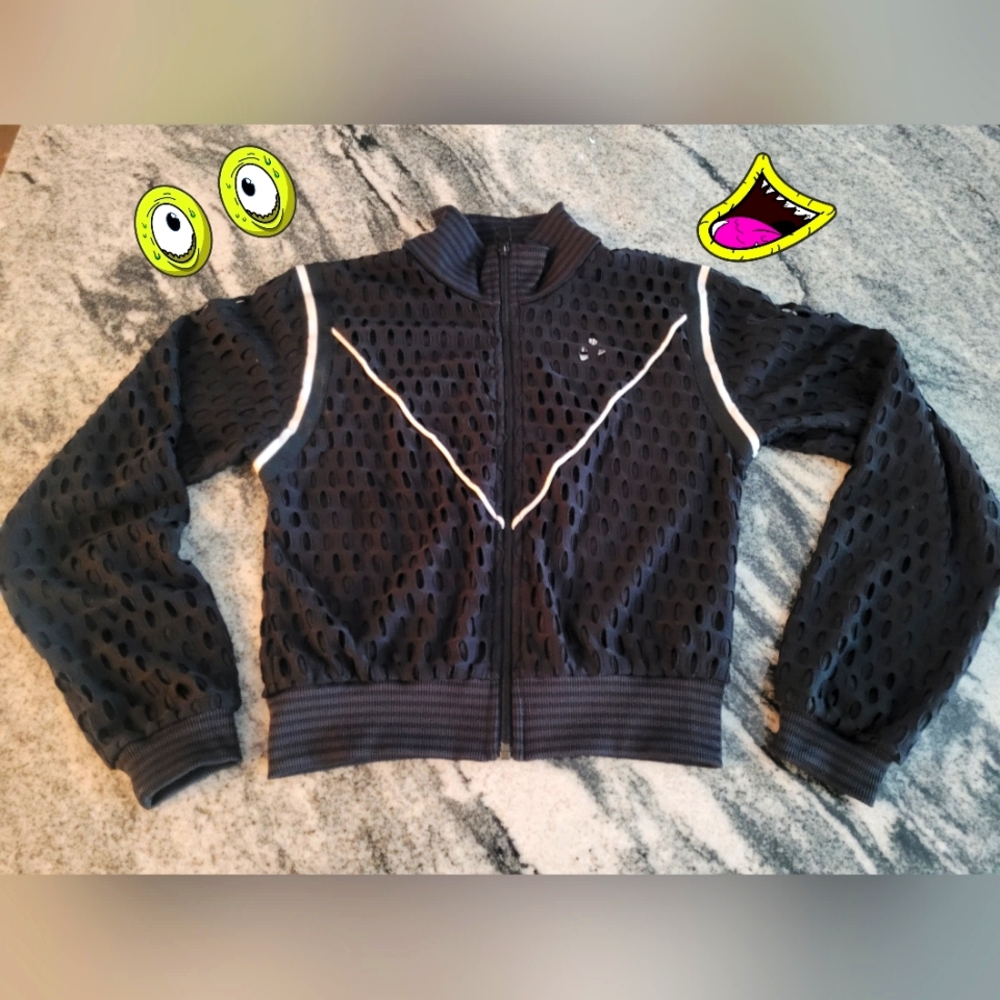 Nike Ladies Jacket (size SM) black